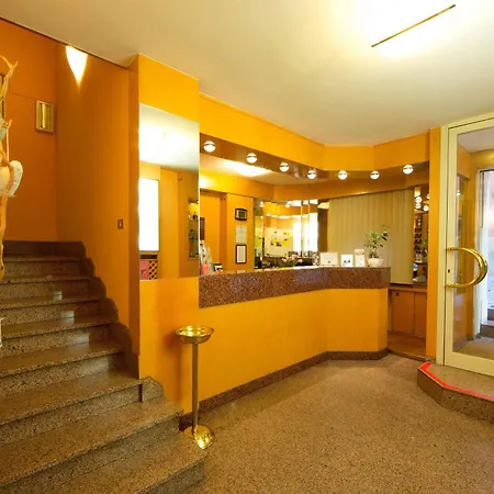 Western Liberta 3* Modena