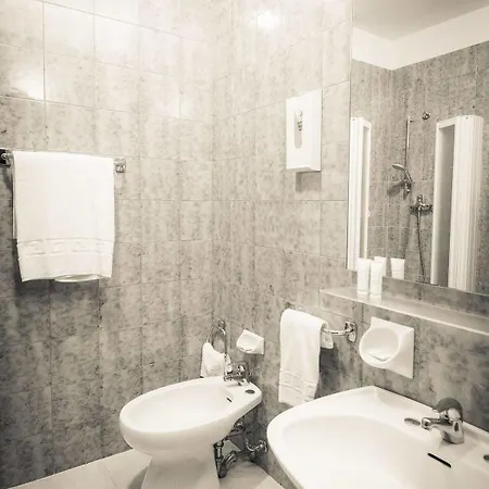 Western Liberta Hotel 3*