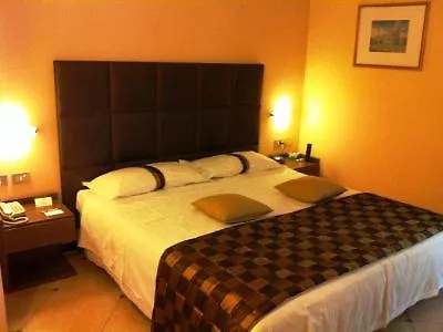 Western Liberta Модена